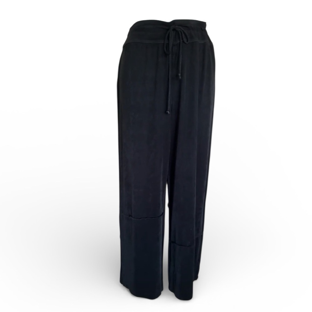 Chico's knit wide leg capri pants, women's
10, drawstring, outside seams. euc